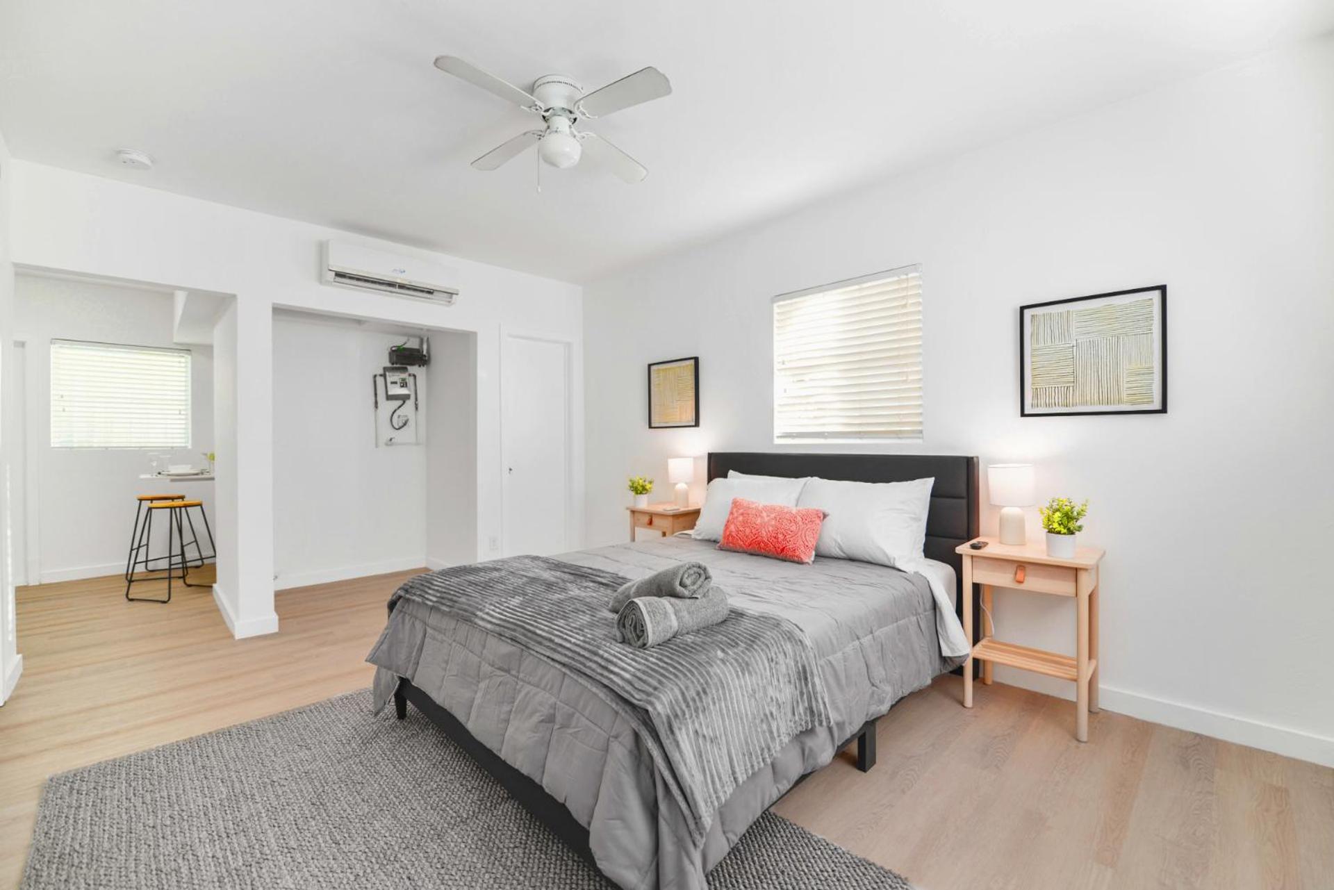 Stylish Near Relevant Spots * Miami